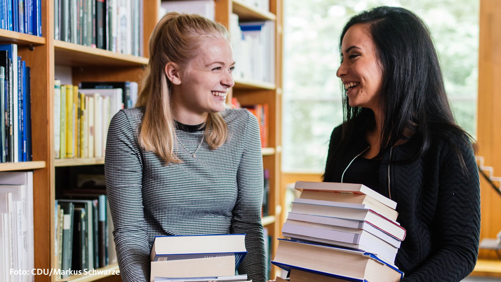 Bildung, Wissenschaft, Kultur und Sport

Prof. Dr. Michael Schierack MdL
Kathrin Heilmann