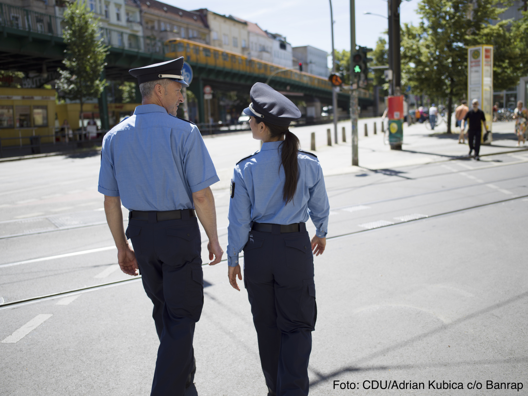 Innere Sicherheit und Kommunales	

Bjrn Lakenmacher MdL