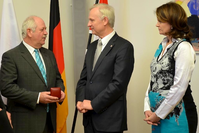 Dieter Dombrowski erhlt die Solidarnosc-Medaille